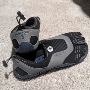 Men's Size 9 Body Glove Water Shoes